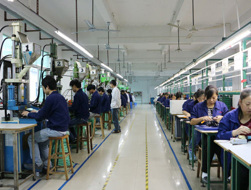 USB2.0 數(shù)據(jù)線生產(chǎn)車間